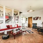 Nake Residenza Artistica Feriehus SantʼAlfio