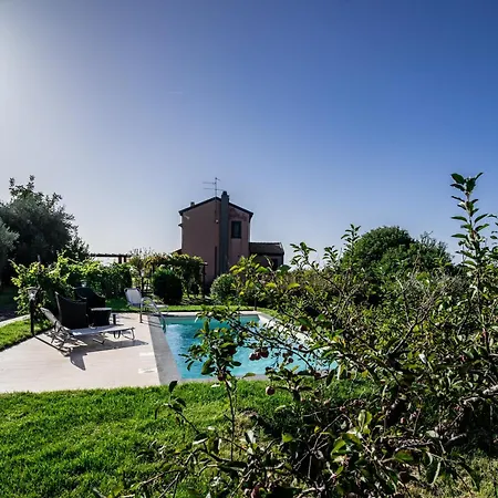 Holiday home Nake Residenza Artistica