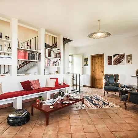 Nake Residenza Artistica Holiday home Sant'Alfio