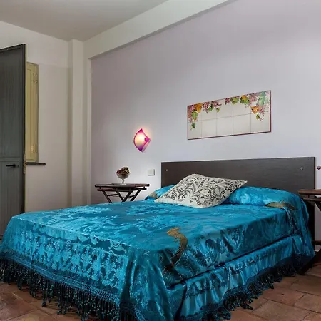Nake Residenza Artistica Holiday home Sant'Alfio